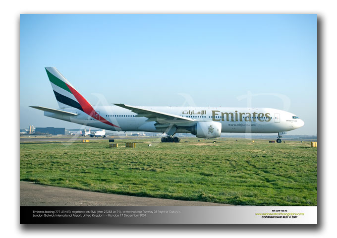 LGW-100 - Emirates Boeing 777-21H ER - A6-EMJ (Msn 27253 Ln 91)