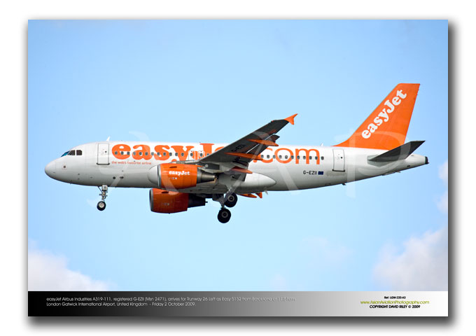 LGW-220 - easyJet Airbus Industries A319-111 - G-EZII (Msn 2471)