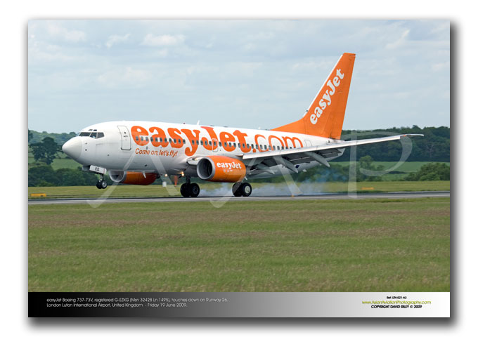 LTN-021 - easyJet Boeing 737-73V -  G-EZKG (Msn 32428 Ln 1495)